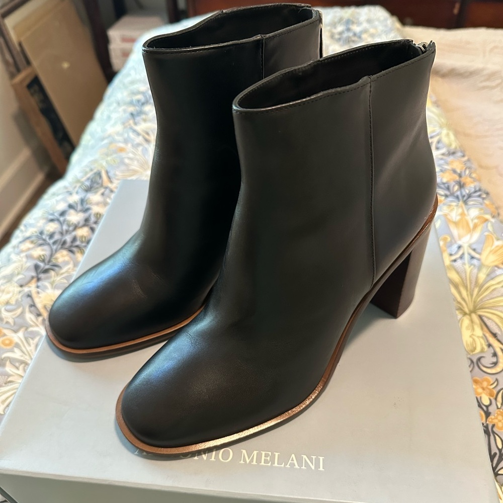 New Women's boots ANTONIO MELANI Camden Black Leather Ankle Boots size 8